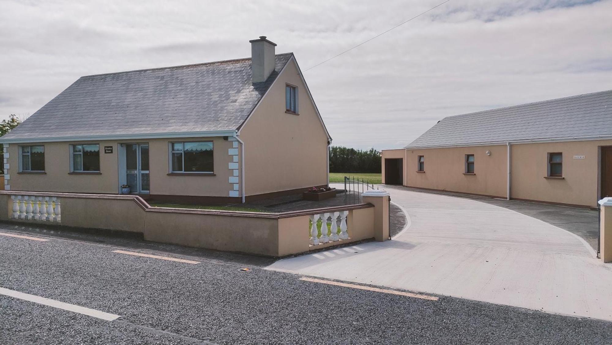 Danubio Guest Accommodation Doonbeg Dış mekan fotoğraf